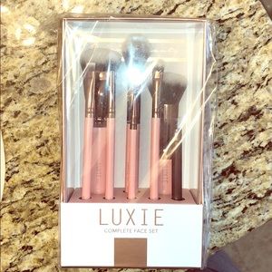 Luxie Complete Face Set Make-up Brushes